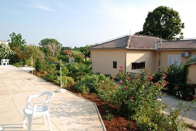 Bungalow Leo Савудрия Экстерьер фото